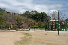 灘丸山公園の遊具の画像