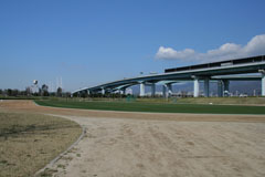 芦屋市総合公園のグラウンドの画像